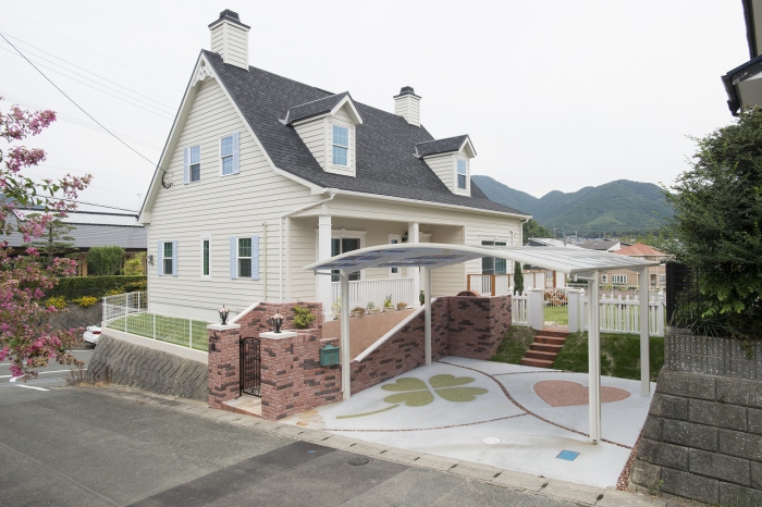 アーリーアメリカンの可愛い家 北米スタイル 輸入住宅施工事例 ブルースホーム小倉